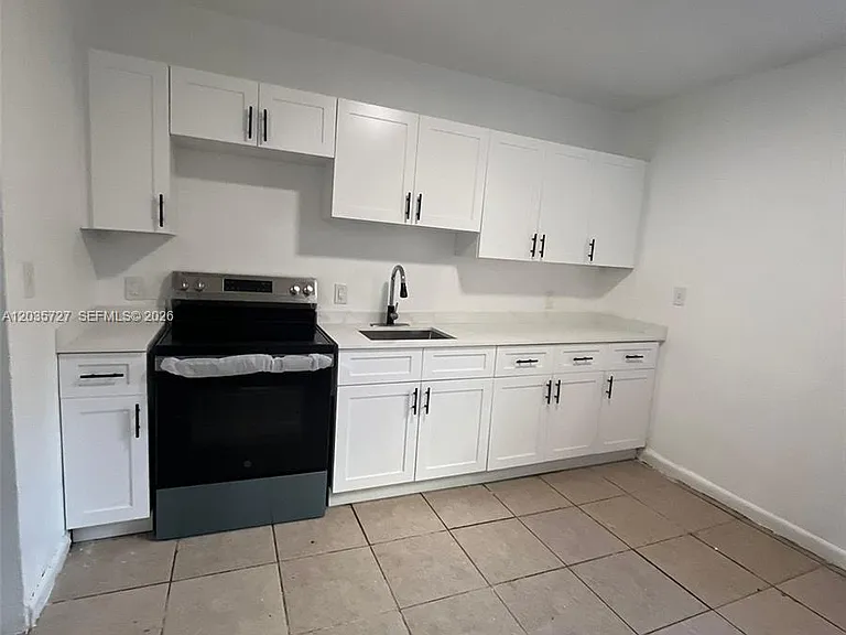 6345 N Miami Ave #FRONT — Photo 5
