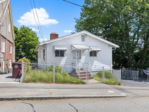 17 Reservoir Ave, Revere, MA 02151