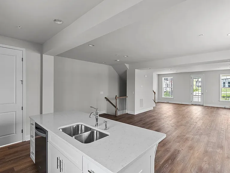 3088 Egreton Rd — Photo 5