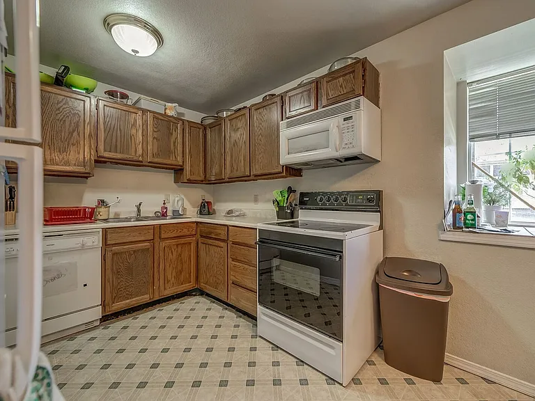 724 W 1720 N #128 — Photo 3