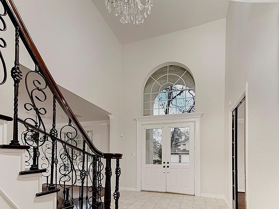 4th image of 71 Candle Pine Pl