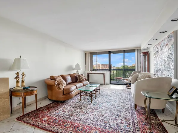 1 Bay Club Dr APT 5J, Flushing, NY 11360