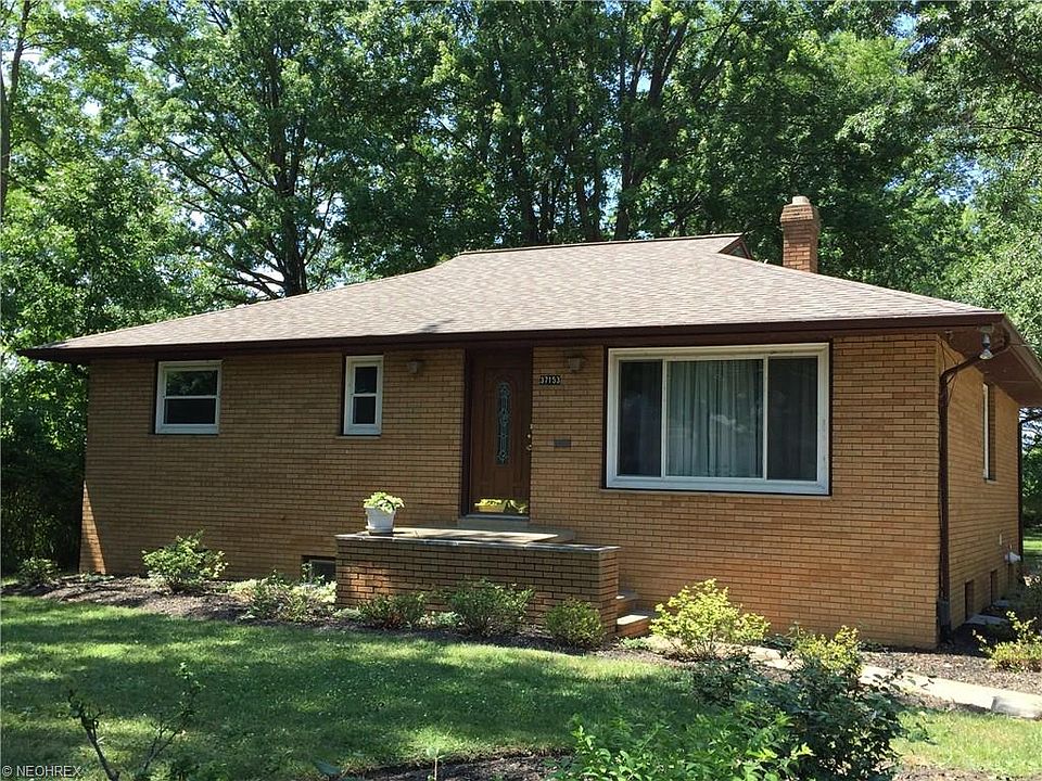 1st image of 37153 Lake Shore Blvd