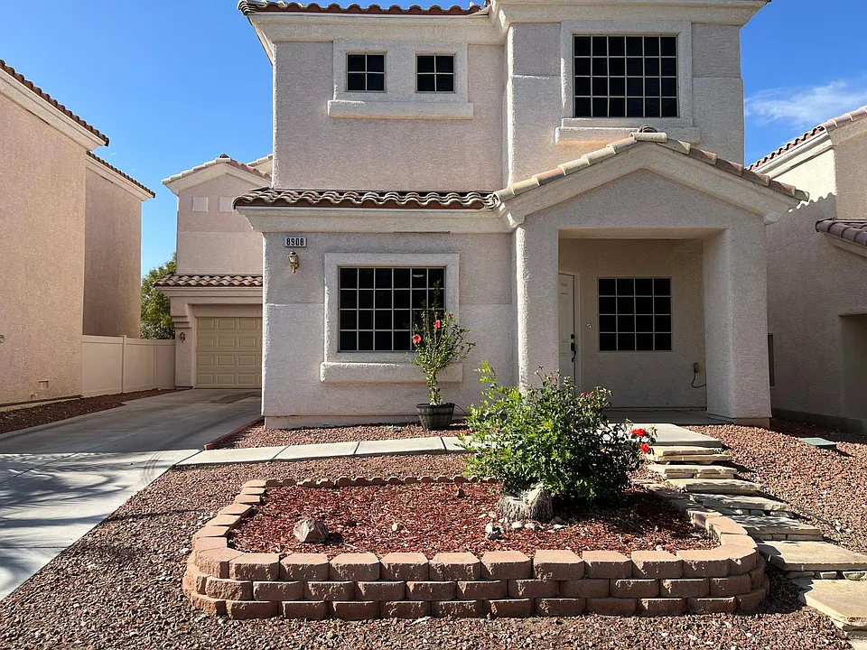 8908 Happy Stream Ave