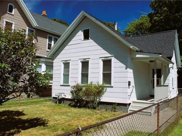 12 Whalin St, Rochester, NY 14620