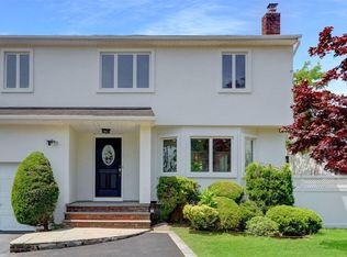 1596 Bellmore Rd, Bellmore, NY 11710