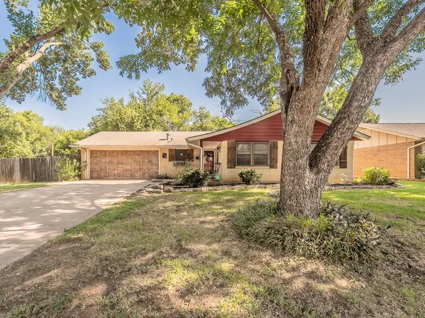 612 Bayless Dr, Euless, TX 76040