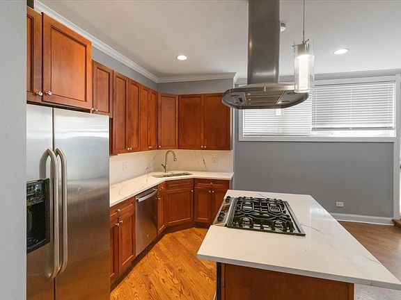 5th image of 3560 S Giles Ave #G