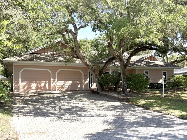 1027 Mangrove Lane, Vero Beach, FL 32963