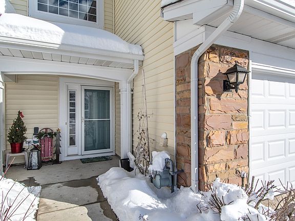 3rd image of 365 S Crown Ct