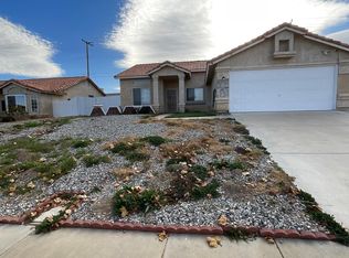 38912 Dianron Rd, Palmdale, CA 93551