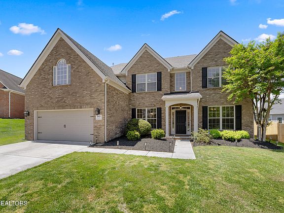 2nd image of 1815 Blue Crane Ln