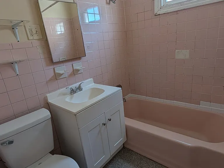 86 Main St #1 — Photo 9