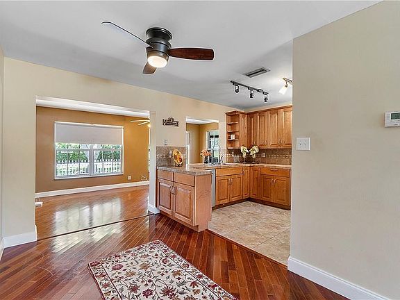 5th image of 1130 NW 70th Lane
