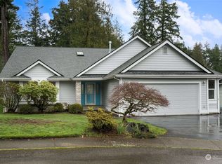 2207 Holiday Pl NW, Bremerton, WA 98312