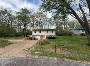 2609 Forest Ln, High Ridge, MO 63049