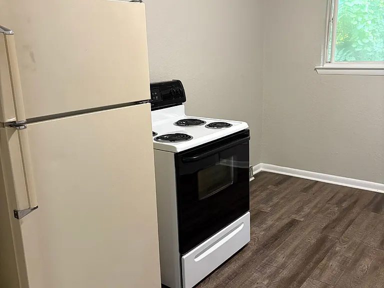 208 Valley View Ave #10 — Photo 52