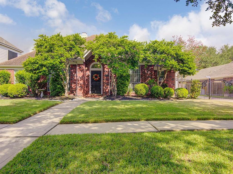 1st image of 2038 Barrington Pointe Dr