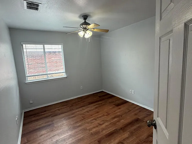 7615 Equinox Hl — Photo 13