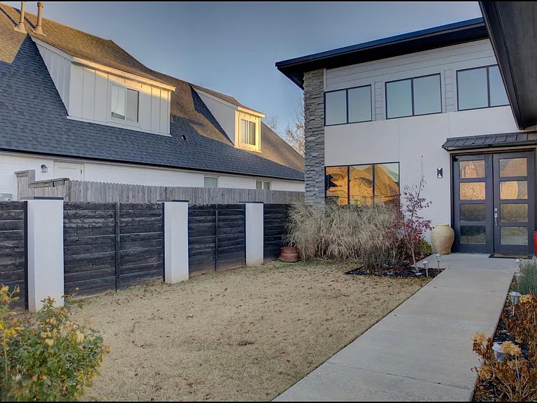 2241 W Decatur St S — Photo 44