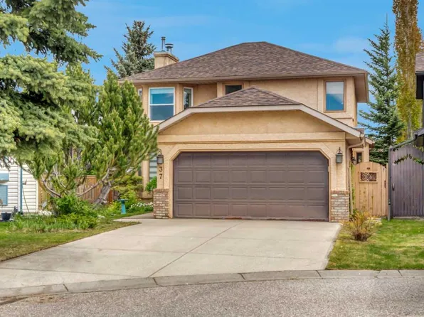 37 S Shawbrooke Bay SW, Calgary, AB T2Y 3A1