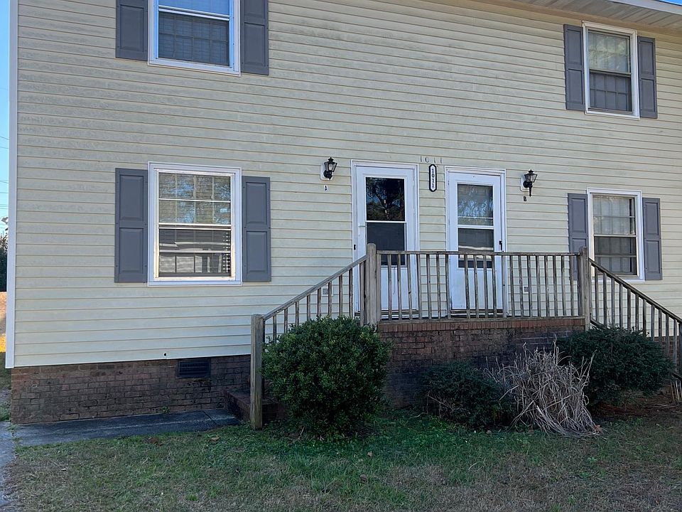 1st image of 1011 Westover Dr #A
