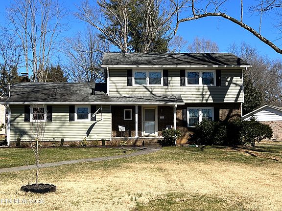 3rd image of 11701 N Williamsburg Dr