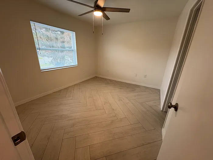 12240 Eastcove Dr — Photo 24