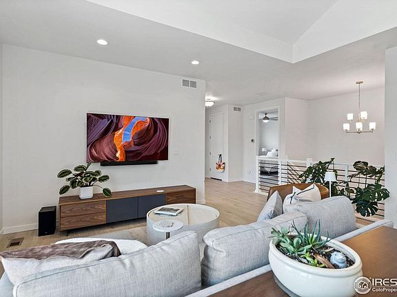 5th image of 3449 Green Lake Dr