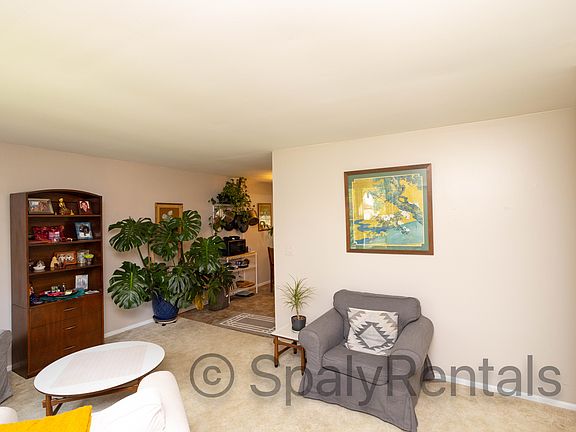 3rd image of 1820 Northbrook Dr