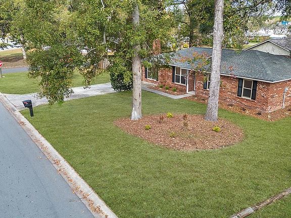 4th image of 109 Piercefield Dr