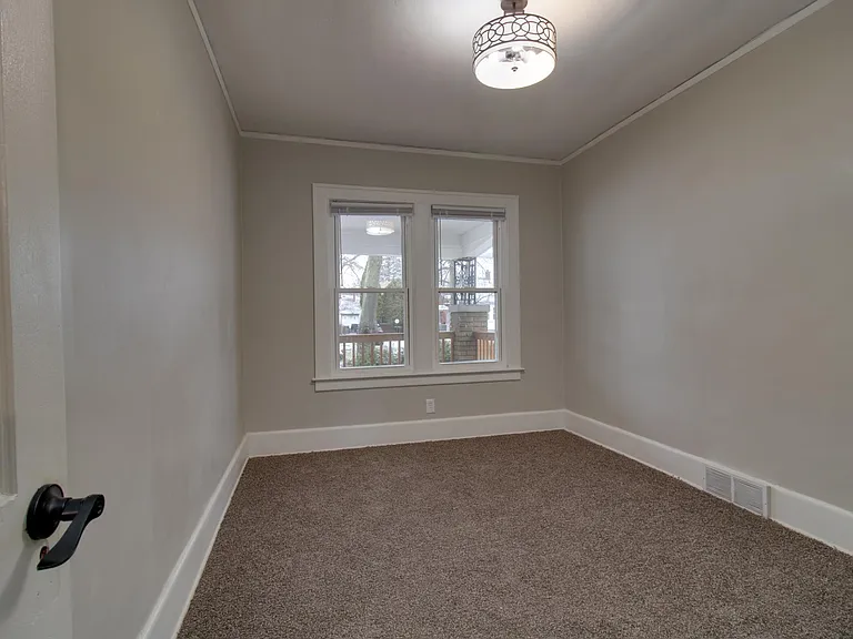 18142 Riopelle St #A — Photo 14