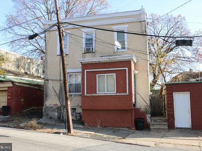 9 N Front St, Darby, PA, 19023