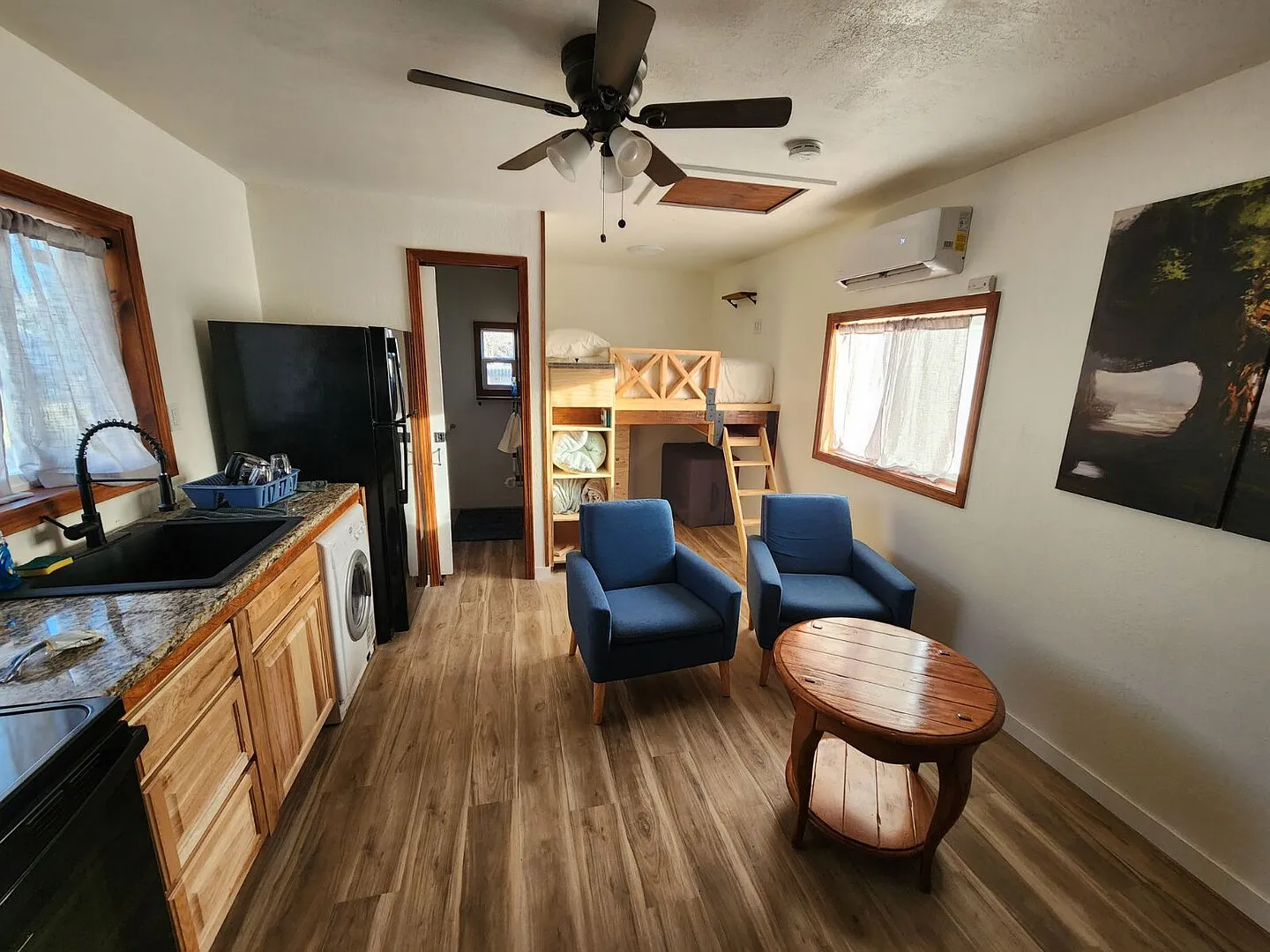 Tiny Home with Cabin Vibes — Photo 1