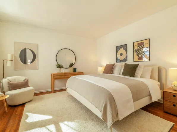 310 West 55th Street image 11 of 16