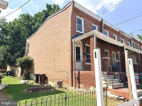 2nd image of 413 S Franklin St