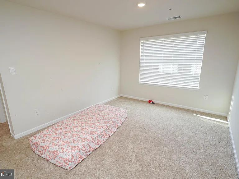 1712 Severn St — Photo 34