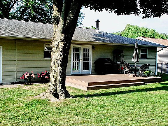 Family room opens to deck