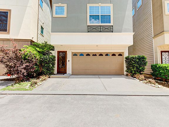 Fresh paint inside and out March 2020!