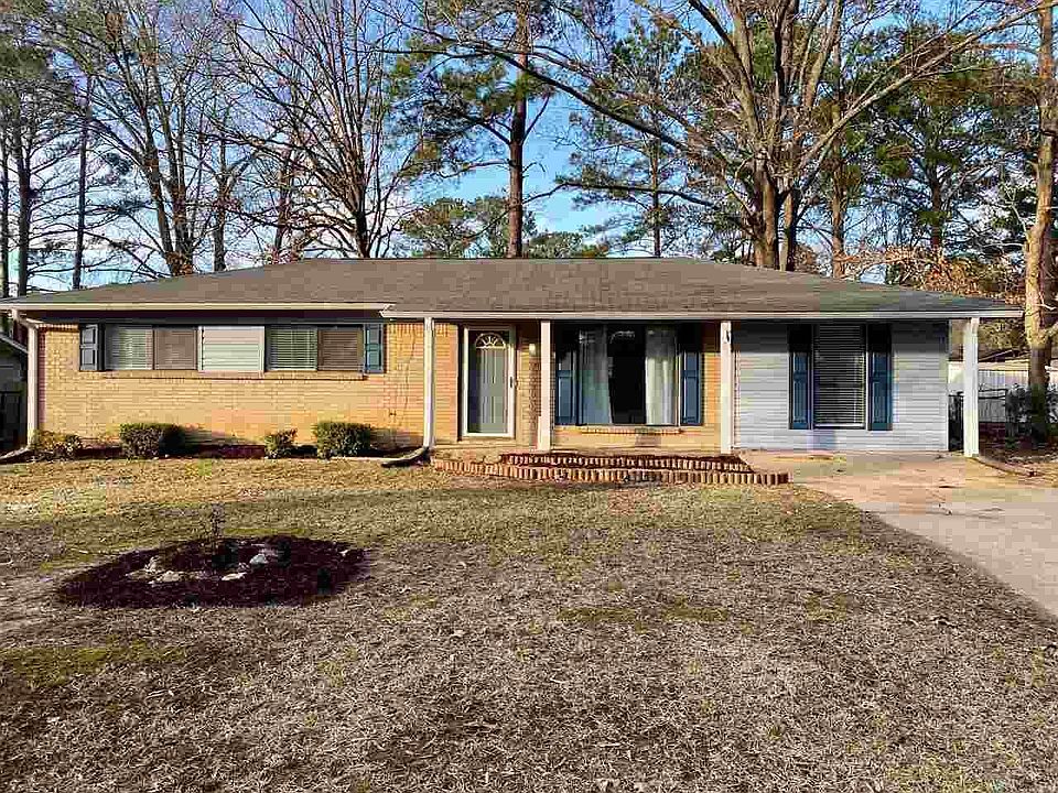 1st image of 2528 Upper Dr