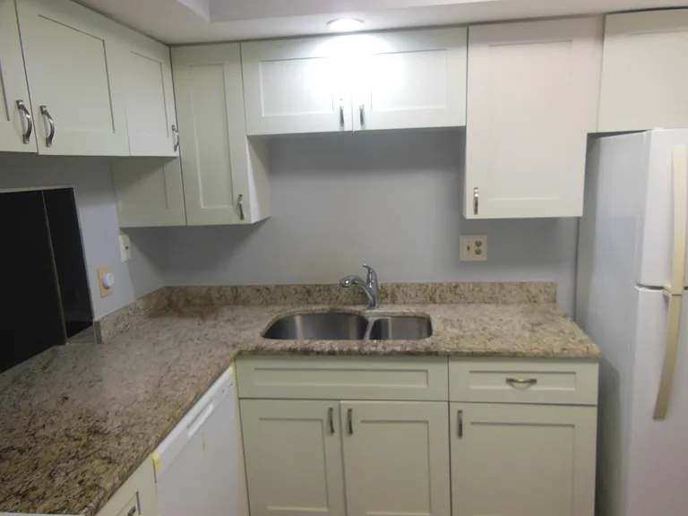 105 Lake Helen Dr — Photo 7