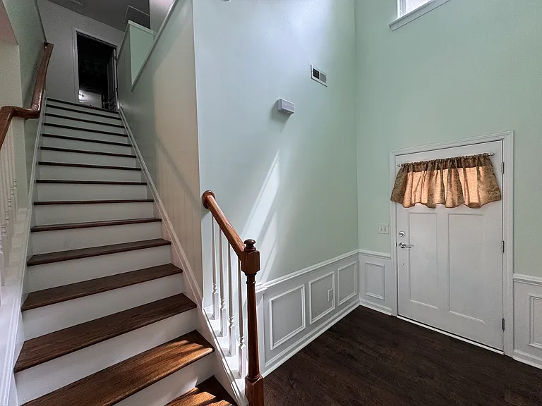 8211 Saltwood Pl — Photo 5