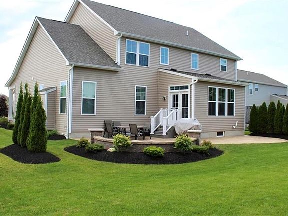 2nd image of 515 Arboretum Dr