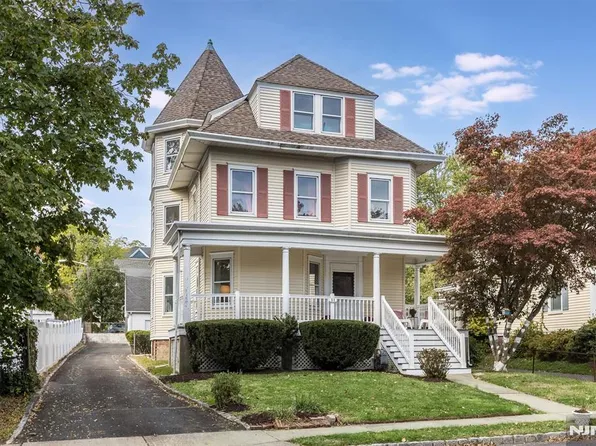 11 Mountain Ave, Montclair, NJ 07042