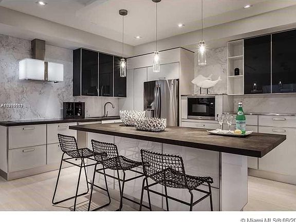 3rd image of 2301 Collins Ave APT 1609