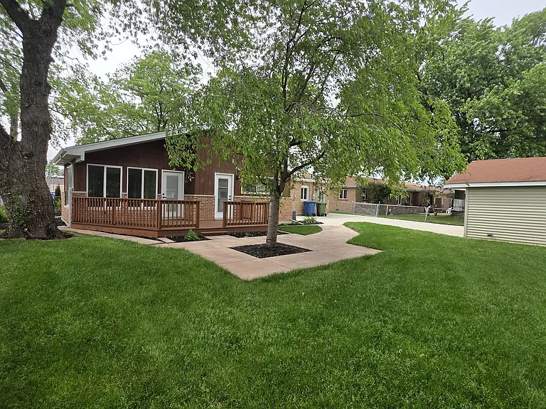 8867 S Mobile Ave — Photo 19