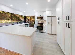 2946 E Sierra Dr, Thousand Oaks, CA 91362