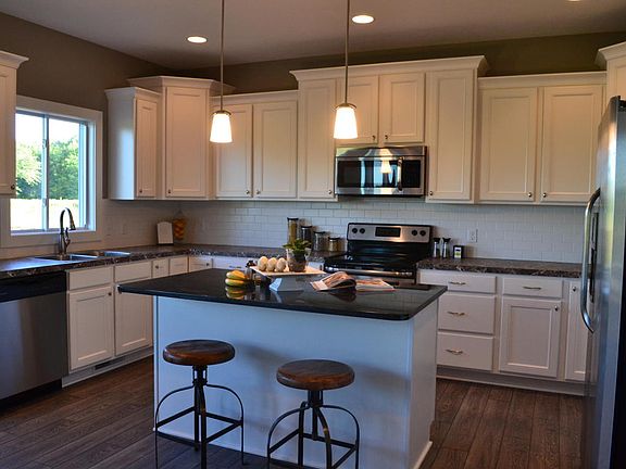 5th image of 6705 Bradenwood Dr