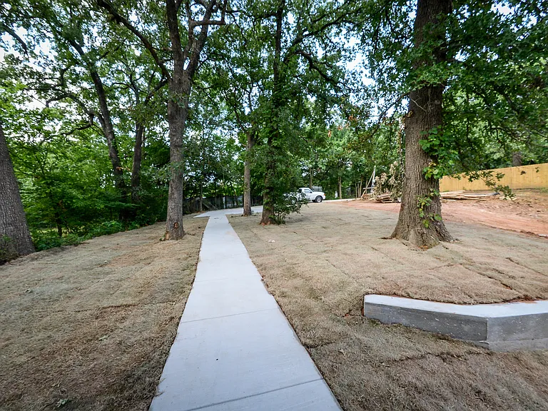 612 E Shepherd St — Photo 22
