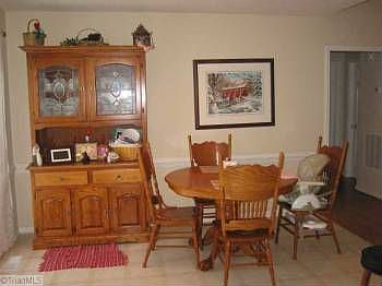 5th image of 8108 Kelly Oak Dr